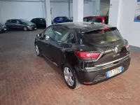 Usata Renault Clio 90 CV (66 kW) 2012 Nero Utilitaria