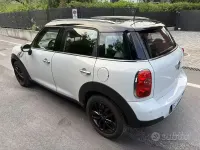 Usata Mini Countryman 111 CV (81 kW) 2012 Bianco SUV