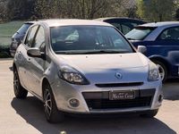 Usata Renault Clio II 102 CV (75 kW) 2011 Argento Berlina