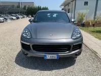Usata Porsche Cayenne 250 CV (183 kW) 2015 Grigio SUV