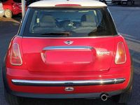 Begagnad Mini Cooper 116 HK (85 kW) 2004 Vit Halvkombi