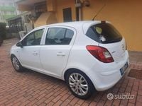 Usata Opel Corsa 80 CV (58 kW) 2009 Bianco Berlina