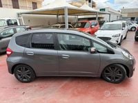 Usata Honda Jazz Trend 99 CV (72 kW) 2014 Grigio Utilitaria