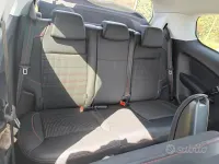 Usata Peugeot 208 GT-line 100 CV (73 kW) 2015 Grigio Utilitaria