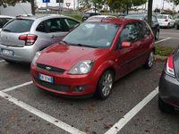 Usata Ford Fiesta Ghia 75 CV (55 kW) 2005 Utilitaria