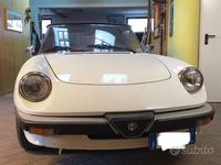 Begagnad Alfa Romeo Spider Veloce 128 HK (94 kW) 1987 Vit Cab