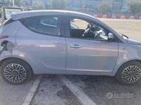 Usata Lancia Ypsilon 69 CV (50 kW) 2022 Grigio Utilitaria