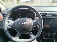 Usata Dacia Duster 100 CV (73 kW) 2023 Verde SUV