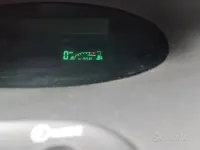 Usata Toyota Yaris 65 CV (47 kW) 2005 Grigio Berlina