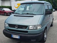 Usata VW Multivan 151 CV (111 kW) 2000 Verde Furgone