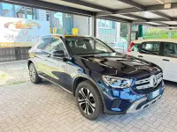 Usata Mercedes GLC300 211 CV (155 kW) 2022 Blu/azzurro SUV