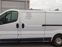 Usata Opel Vivaro 100 CV (73 kW) 2006 Bianco Monovolume