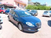 Usata Lancia Delta Gold 120 CV (88 kW) 2011 Bluazzurro Utilitaria