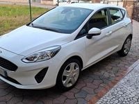 Usata Ford Fiesta 70 CV (51 kW) 2017 Bianco Berlina