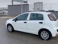 Usata Fiat Punto Evo Dynamic 75 CV (55 kW) 2011 Bianco Utilitaria