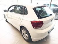 Usata VW Polo Trendline 90 CV (66 kW) 2018 Grigio scuro Berlina