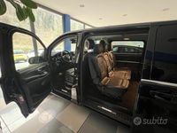 Usata Mercedes V300 Premium 237 CV (174 kW) 2022 Nero Monovolume