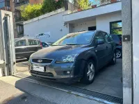 Usata Ford Focus Style 116 CV (85 kW) 2006 Grigio Station wagon