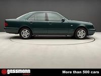 Usata Mercedes E220 95 CV (69 kW) 1997 Verde Berlina