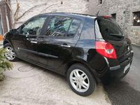 Usata Renault Clio II LE 86 CV (63 kW) 2007 Nero Berlina