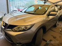 Usata Nissan Qashqai 131 CV (96 kW) 2014 Grigio SUV