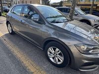 Usata VW Polo Comfortline 75 CV (55 kW) 2018 Grigio Utilitaria