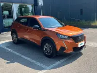 Usata Peugeot 2008 Active 131 CV (96 kW) 2023 Arancione SUV