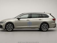 Usata VW Passat Elegance 150 CV (110 kW) 2025 Grigio Station wagon