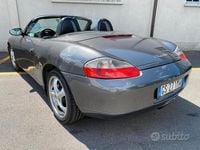 Usata Porsche Boxster 211 CV (155 kW) 2000 Grigio Cabrio