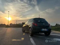 Usata Opel Corsa 75 CV (55 kW) 2014 Nero Utilitaria