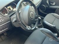 Usata Renault Clio II 75 CV (55 kW) 2011 Bianco Berlina