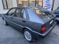 Usata Lancia Delta 140 CV (102 kW) 1988 Argento Utilitaria