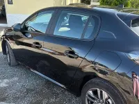 Usata Peugeot 208 102 CV (75 kW) 2022 Nero Utilitaria