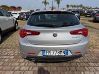 Usata Alfa Romeo Giulietta Business 120 CV (88 kW) 2017 Argento Utilitaria