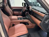 Usata Land Rover Defender 635 CV (467 kW) 2025 Bronzo SUV