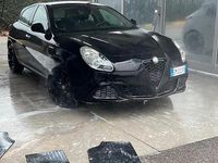 Usata Alfa Romeo Giulietta Distinctive 140 CV (102 kW) 2012 Nero Utilitaria