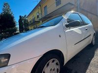 Usata Fiat Punto 60 CV (44 kW) 2001 Bianco Utilitaria