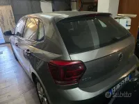 Usata VW Polo 90 CV (66 kW) 2018 Grigio Utilitaria