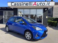 Usata Toyota Yaris Active 72 CV (52 kW) 2020 Blu Berlina