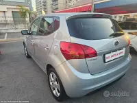 Usata Kia Venga 90 CV (66 kW) 2010 Nero Utilitaria