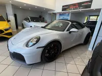 Usata Porsche 992 541 CV (397 kW) 2026 Grigio Cabrio