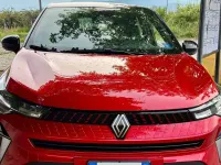 Usata Renault Captur Evolution 101 CV (74 kW) 2025 Rosso SUV