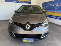 Usata Renault Captur 90 CV (66 kW) 2016 Grigio SUV