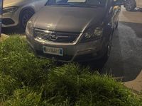 Usata Opel Zafira 2007 Grigio Monovolume