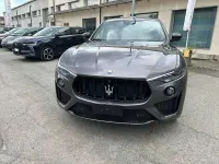 Usata Maserati Levante 581 CV (427 kW) 2021 Grigio SUV