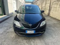 Usata Lancia Ypsilon Silver 69 CV (50 kW) 2017 Blu Utilitaria