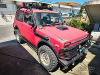 Usata Lada niva 75 CV (55 kW) 1991 Rosso SUV