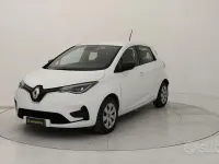 Begagnad Renault Zoe Life 50 kW (69 HK) 2021 Vit Halvkombi