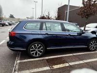 Usata VW Passat Executive 190 CV (139 kW) 2016 Blu/azzurro Station wagon