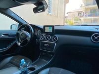 Usata Mercedes A180 Executive 109 CV (80 kW) 2015 Grigio Berlina